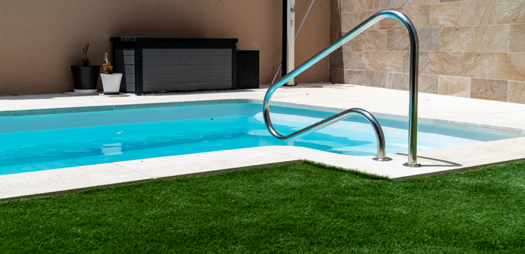 Best Artificial Turf for Pools